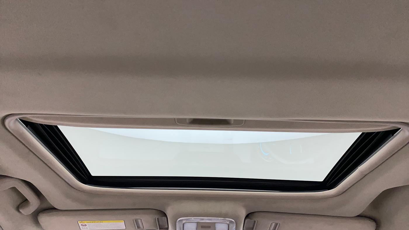 2016 Mahindra XUV500 W10, Diesel, Manual, 54,975 km, Moonroof/ Sunroof