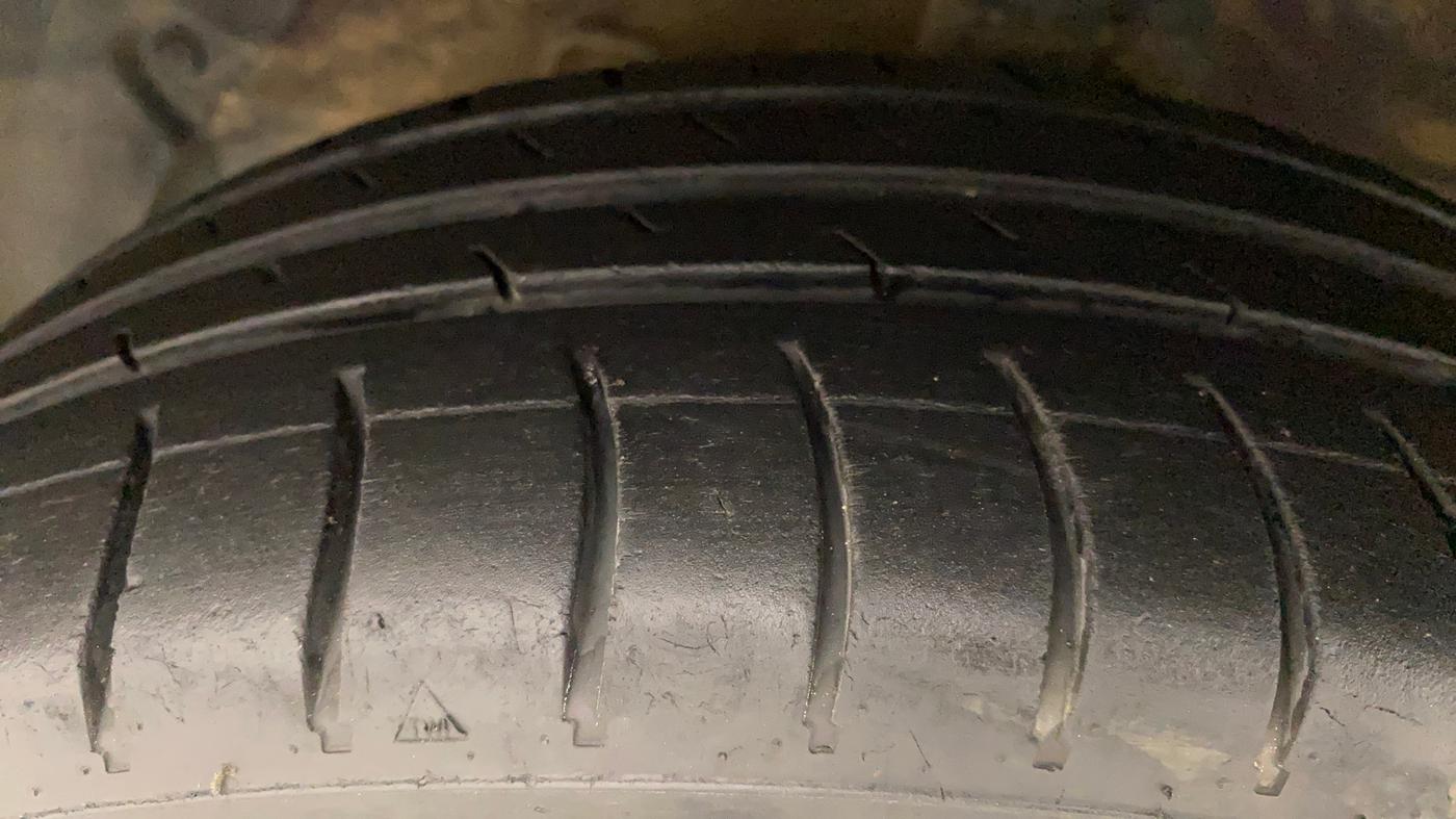 2015 Hyundai Grand i10 ASTA AT 1.2 KAPPA VTVT, Petrol, Automatic, 68,716 km, Left Front Tyre Tread