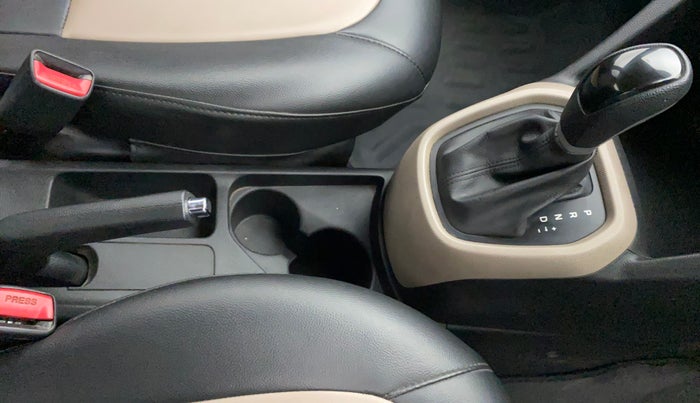 2015 Hyundai Grand i10 ASTA AT 1.2 KAPPA VTVT, Petrol, Automatic, 68,716 km, Gear Lever