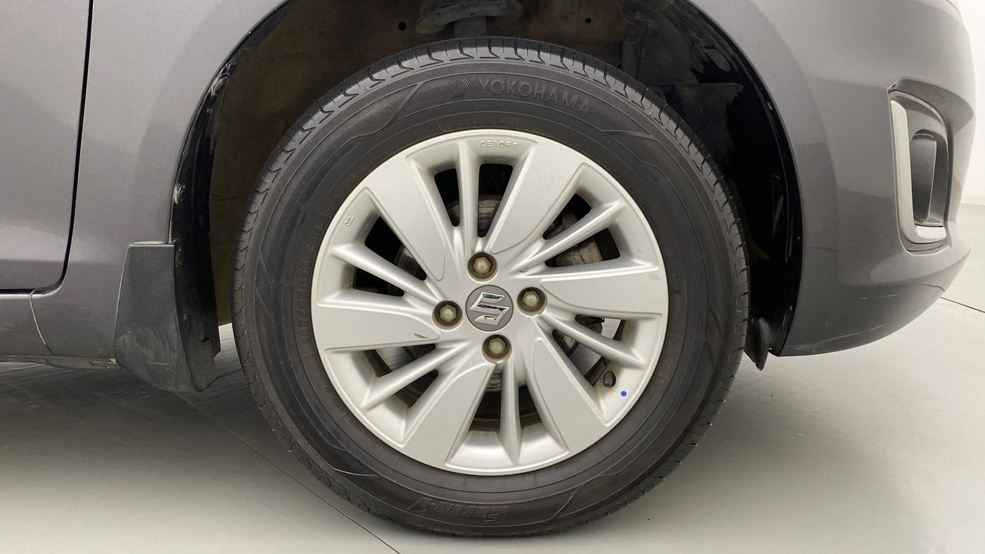 2017 Maruti Swift ZXI, Petrol, Manual, 78,548 km, Right Front Wheel