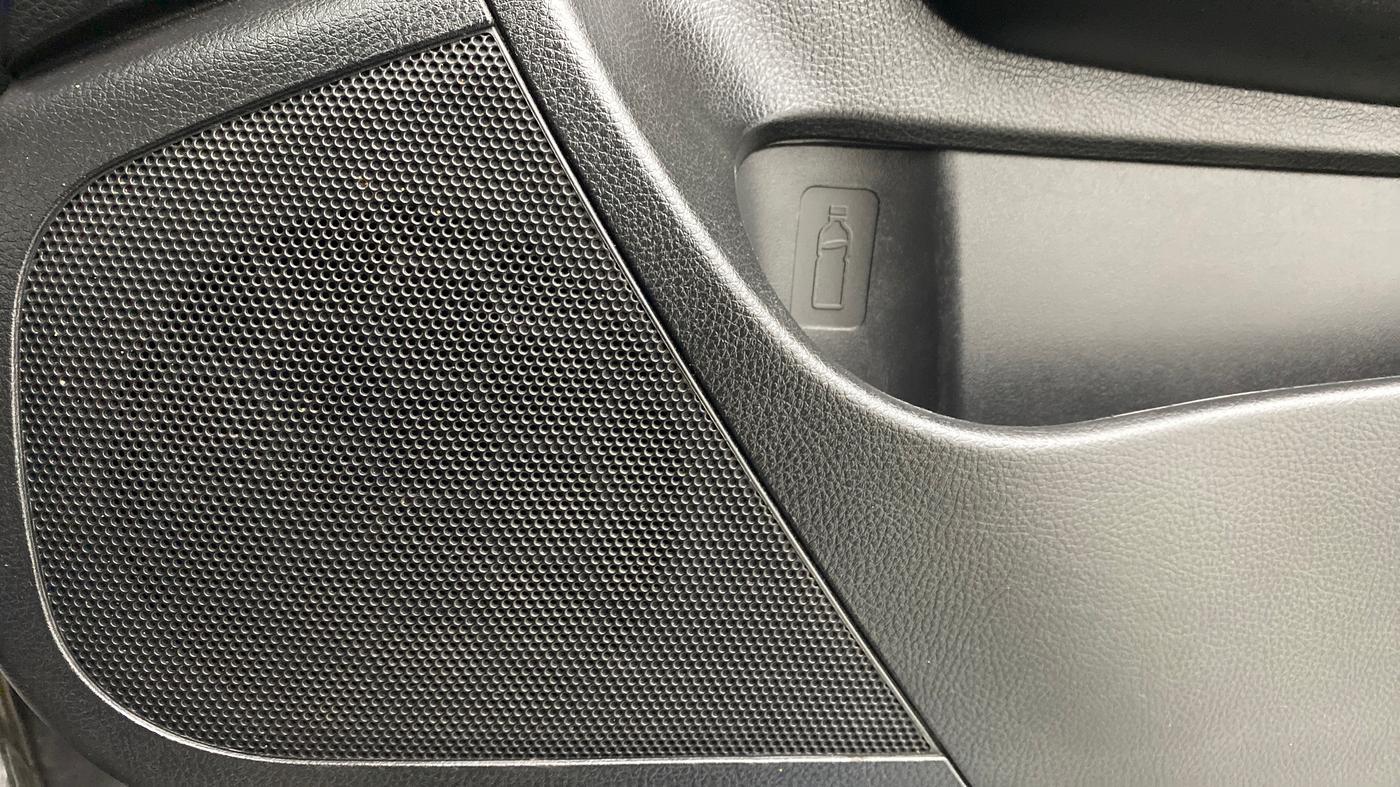 2017 Maruti Swift ZXI, Petrol, Manual, 78,548 km, Speaker