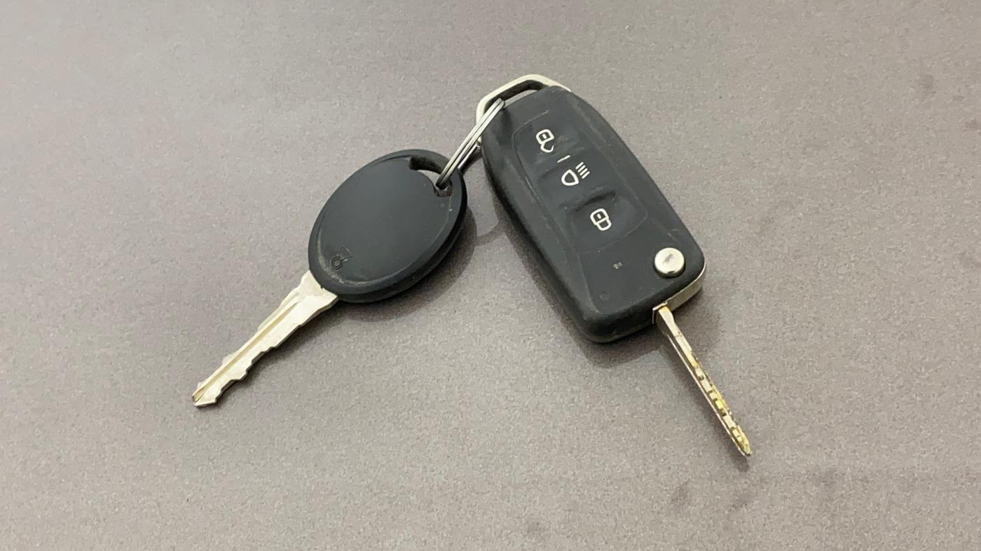 2018 Tata TIGOR XT PETROL, Petrol, Manual, 1,08,059 km, Key Close Up