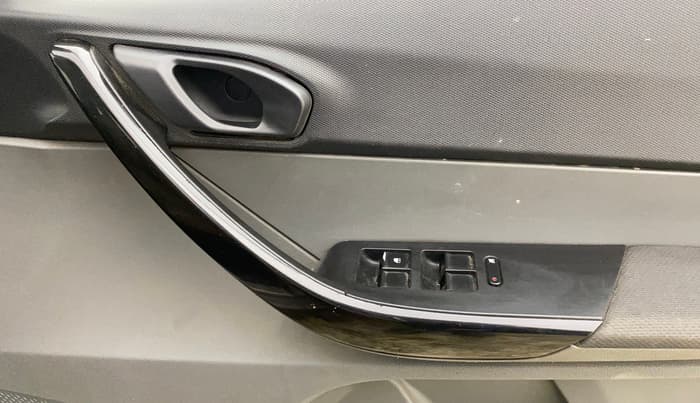 2018 Tata TIGOR XT PETROL, Petrol, Manual, 1,06,969 km, Driver Side Door Panels Control