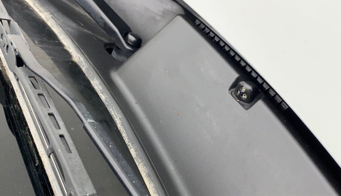 2018 Maruti Swift VXI, Petrol, Manual, 77,079 km, Front windshield - Wiper nozzle not functional