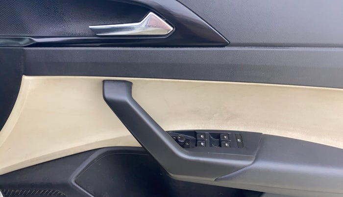 2022 Skoda SLAVIA STYLE 1.0L TSI MT, Petrol, Manual, 68,593 km, Driver Side Door Panels Control