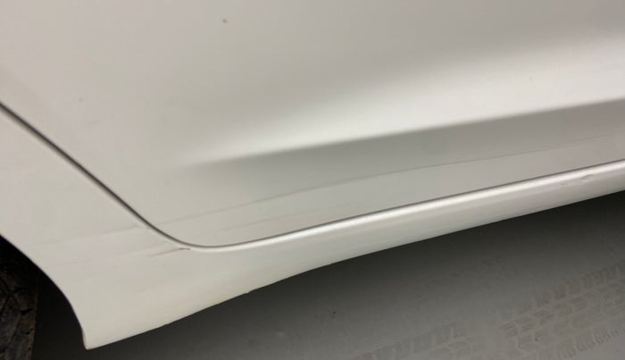 2017 Hyundai New Elantra 1.6 SX (O) AT DIESEL, Diesel, Automatic, 70,112 km, Right rear door - Slightly dented