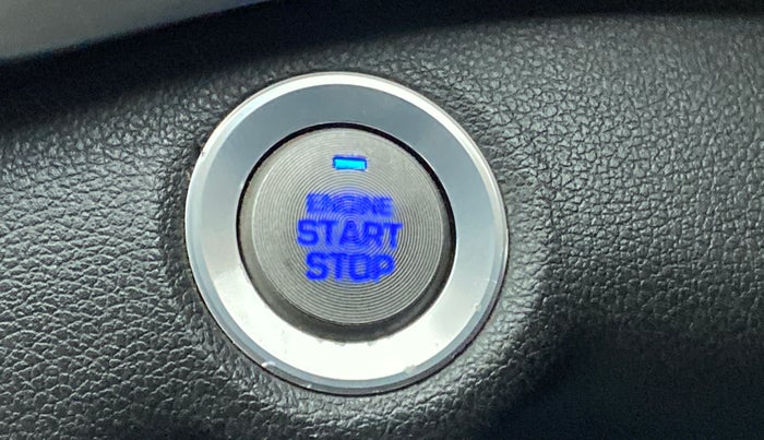 2017 Hyundai New Elantra 1.6 SX (O) AT DIESEL, Diesel, Automatic, 70,112 km, Keyless Start/ Stop Button