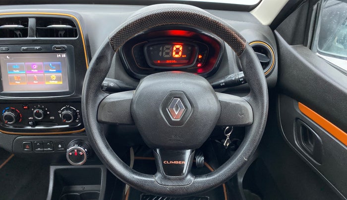 2017 Renault Kwid CLIMBER 1.0 AT, Petrol, Automatic, 39,878 km, Steering Wheel Close Up