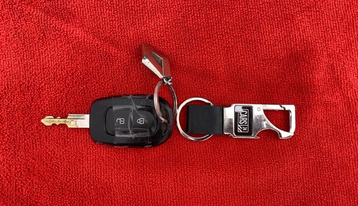 2017 Renault Kwid CLIMBER 1.0 AT, Petrol, Automatic, 39,878 km, Key Close Up