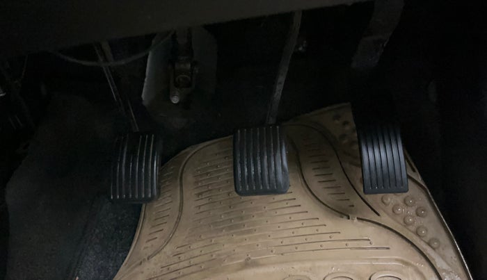 2018 Hyundai Grand i10 SPORTZ 1.2 KAPPA VTVT, CNG, Manual, 50,833 km, Pedals