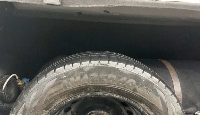 2018 Hyundai Grand i10 SPORTZ 1.2 KAPPA VTVT, CNG, Manual, 50,833 km, Spare Tyre