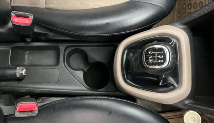 2018 Hyundai Grand i10 SPORTZ 1.2 KAPPA VTVT, CNG, Manual, 50,833 km, Gear Lever