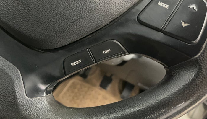 2018 Hyundai Grand i10 SPORTZ 1.2 KAPPA VTVT, CNG, Manual, 50,833 km, Adaptive Cruise Control