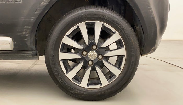 2014 Toyota Etios CROSS 1.2 G, Petrol, Manual, 74,122 km, Left Rear Wheel