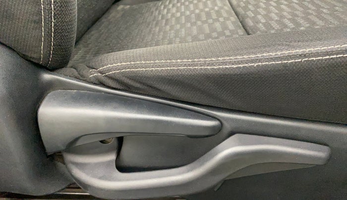 2014 Toyota Etios CROSS 1.2 G, Petrol, Manual, 74,122 km, Driver Side Adjustment Panel