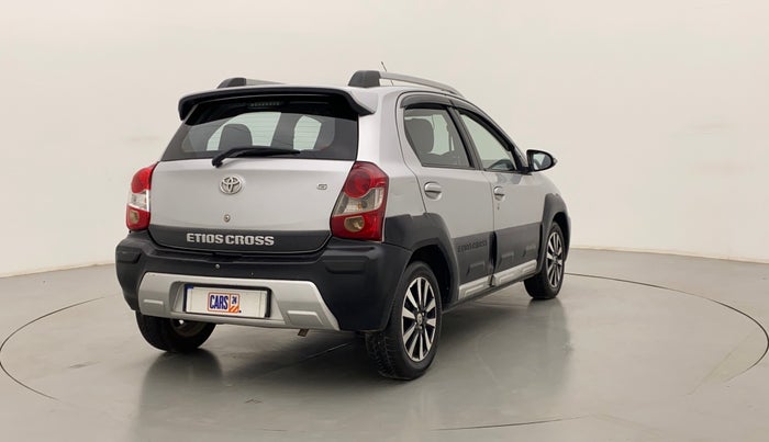 2014 Toyota Etios CROSS 1.2 G, Petrol, Manual, 74,122 km, Right Back Diagonal