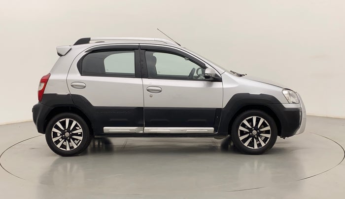 2014 Toyota Etios CROSS 1.2 G, Petrol, Manual, 74,122 km, Right Side View