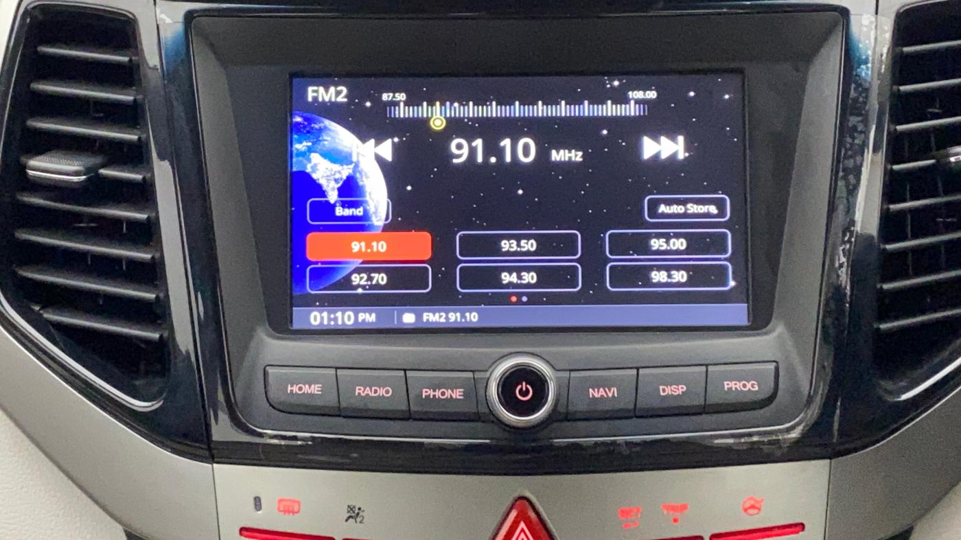 2021 Mahindra XUV300 W8 (O) 1.2 PETROL, Petrol, Manual, 9,715 km, Infotainment System