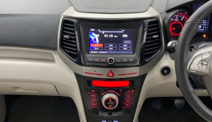 2021 Mahindra XUV300 W8 (O) 1.2 PETROL, Petrol, Manual, 9,715 km, Air Conditioner