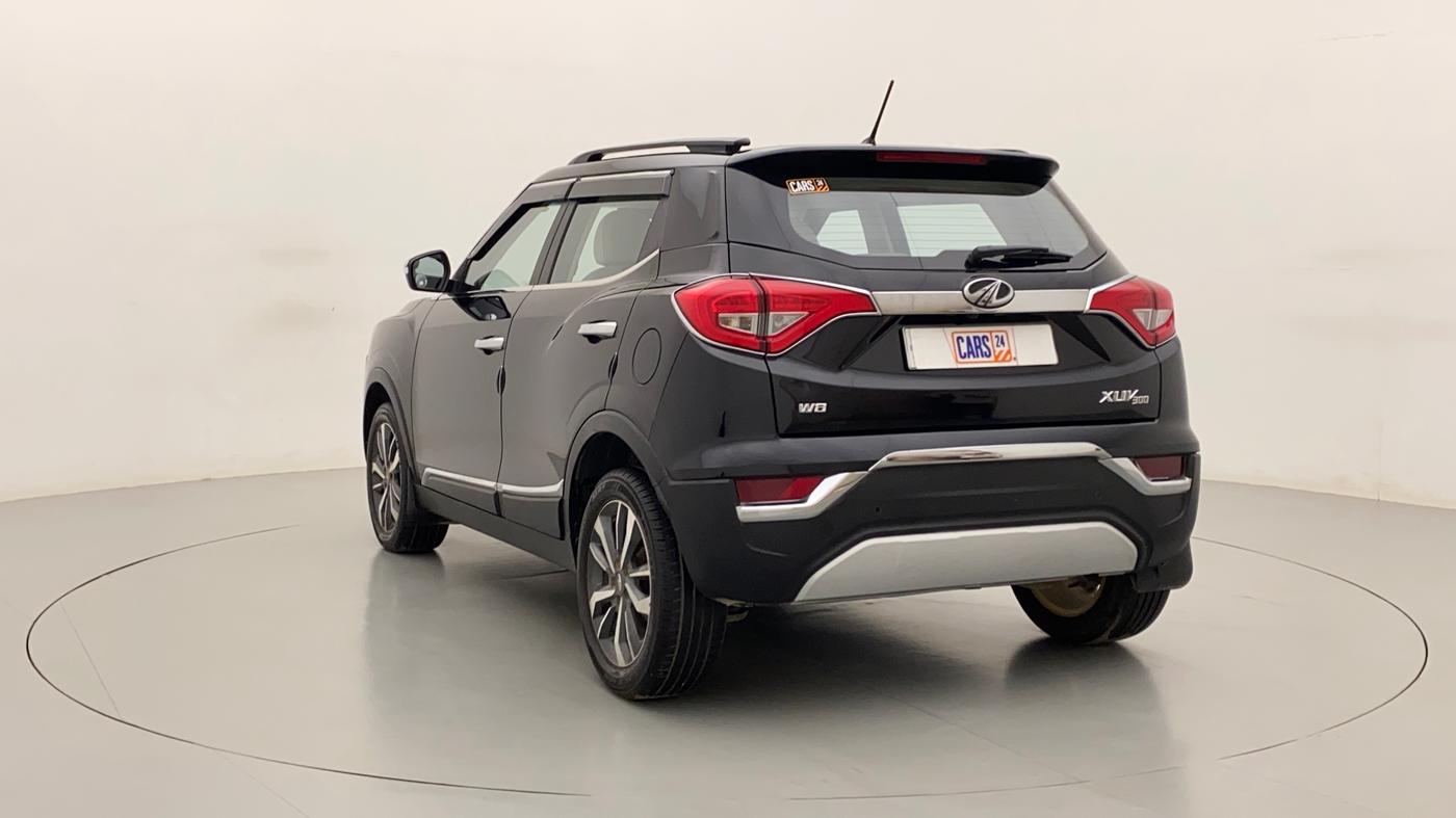 2021 Mahindra XUV300 W8 (O) 1.2 PETROL, Petrol, Manual, 9,715 km, Left Back Diagonal