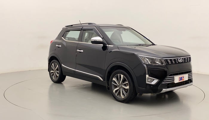2021 Mahindra XUV300 W8 (O) 1.2 PETROL, Petrol, Manual, 9,715 km, Right Front Diagonal