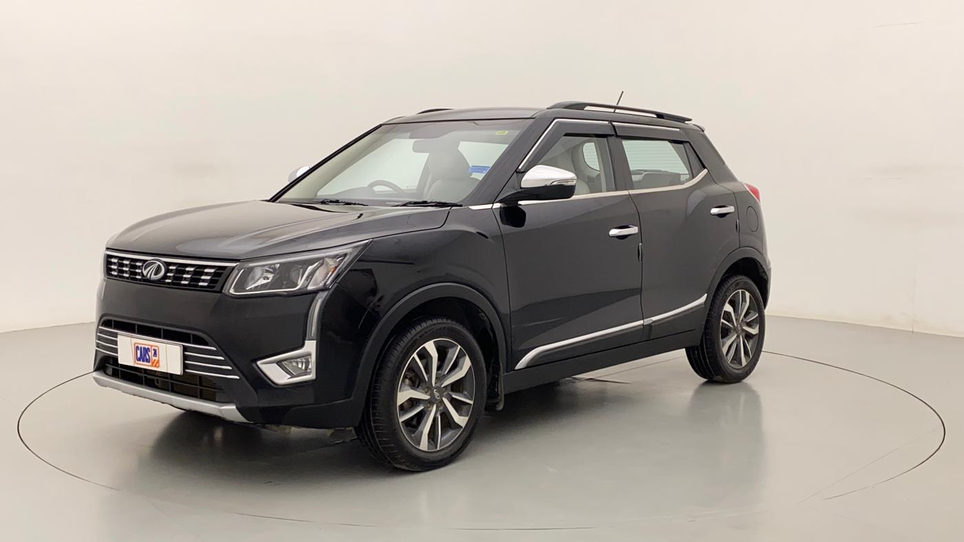 2021 Mahindra XUV300 W8 (O) 1.2 PETROL, Petrol, Manual, 9,715 km, Left Front Diagonal