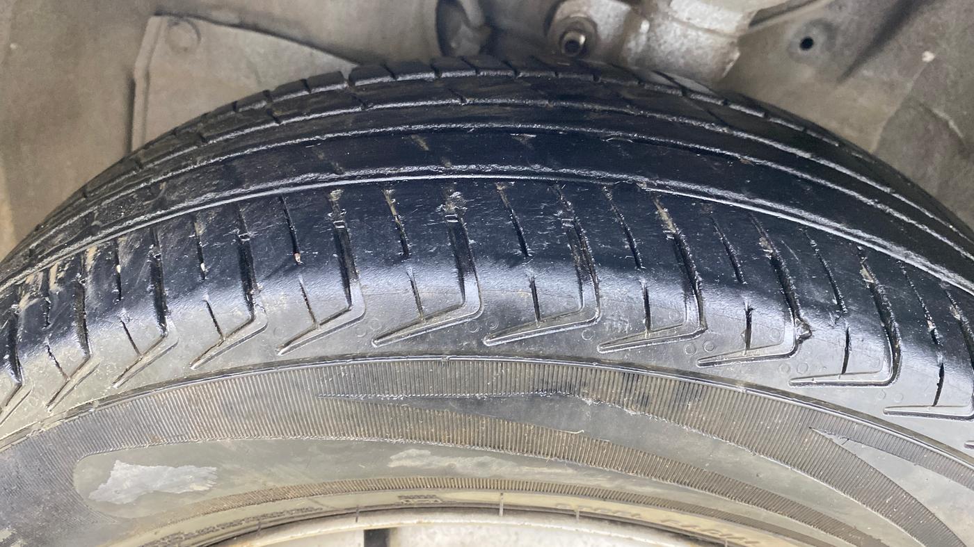 2020 Maruti New Wagon-R LXI CNG (O) 1.0, CNG, Manual, 52,906 km, Left Front Tyre Tread