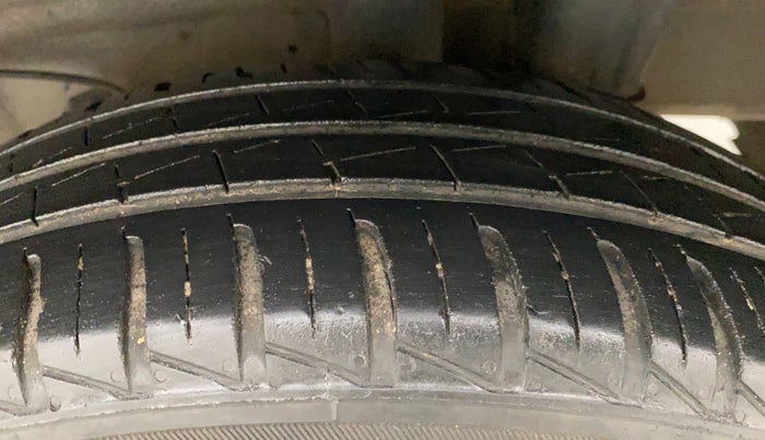 2020 Hyundai NEW SANTRO MAGNA, Petrol, Manual, 31,723 km, Left Rear Tyre Tread
