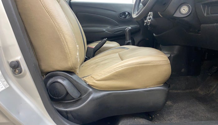 2013 Renault Scala RXE DIESEL, Diesel, Manual, 1,18,187 km, Driver Side Adjustment Panel