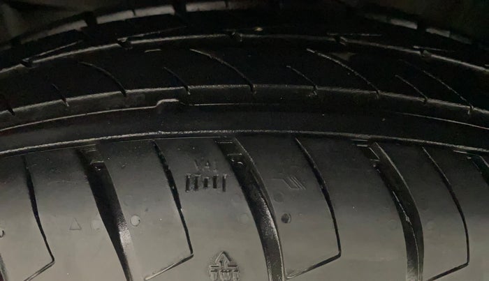 2022 Maruti Swift VXI AMT, Petrol, Automatic, 2,718 km, Left Front Tyre Tread