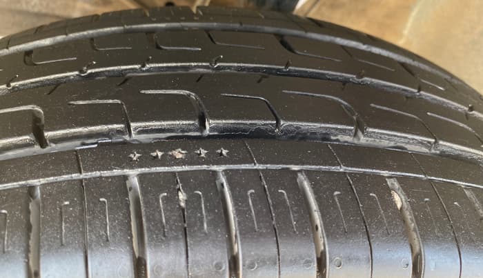 2018 Maruti Baleno DELTA PETROL 1.2, Petrol, Manual, 68,643 km, Left Front Tyre Tread