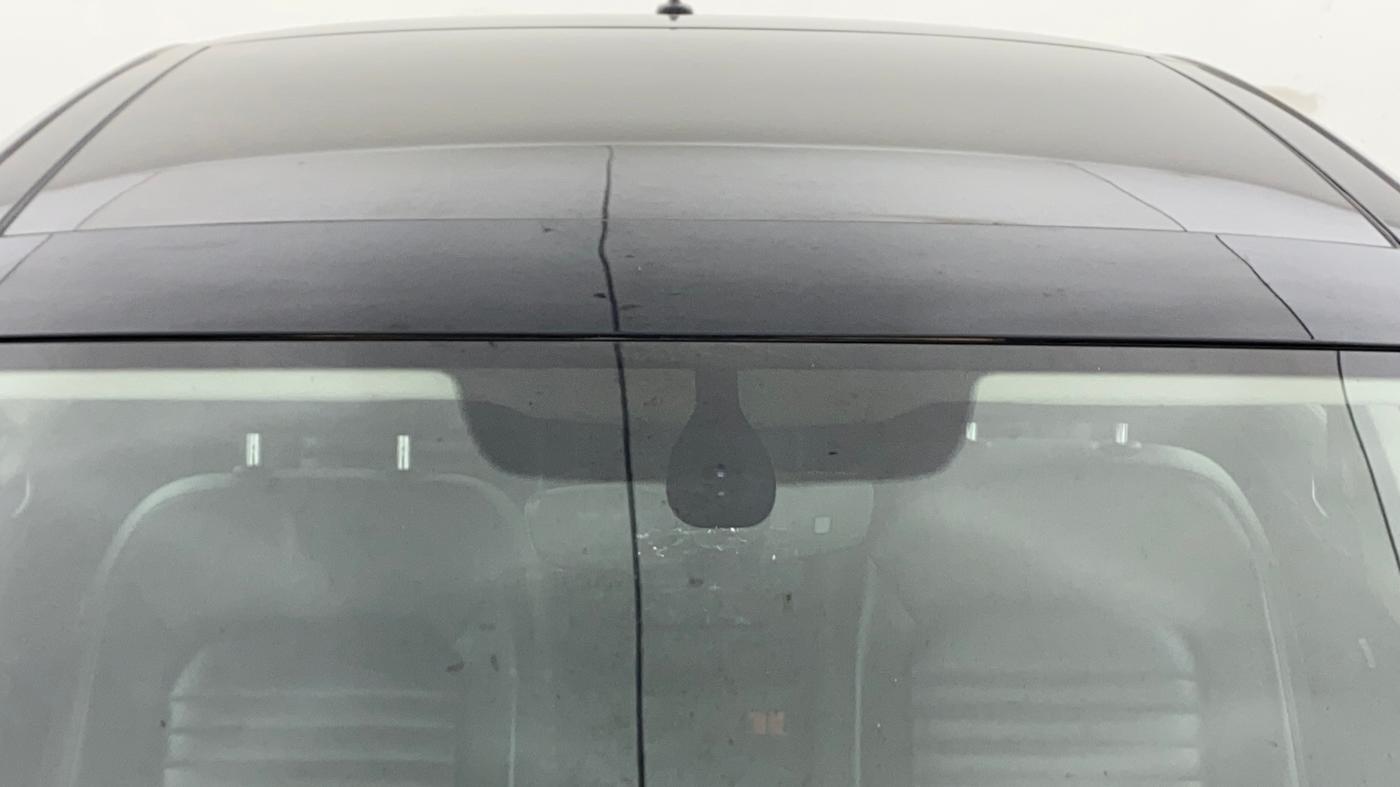 2018 Volkswagen Passat HIGHLINE DSG, Diesel, Automatic, 1,08,680 km, Moonroof/ Sunroof