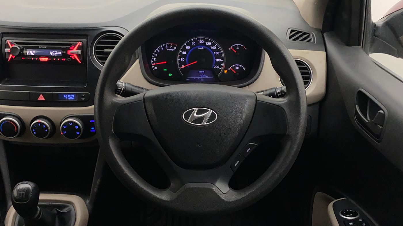 2015 Hyundai Grand i10 MAGNA 1.2 KAPPA VTVT, Petrol, Manual, 17,357 km, Steering Wheel Close Up