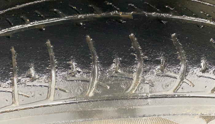 2020 Maruti New Wagon-R ZXI 1.2, Petrol, Manual, 38,425 km, Left Front Tyre Tread