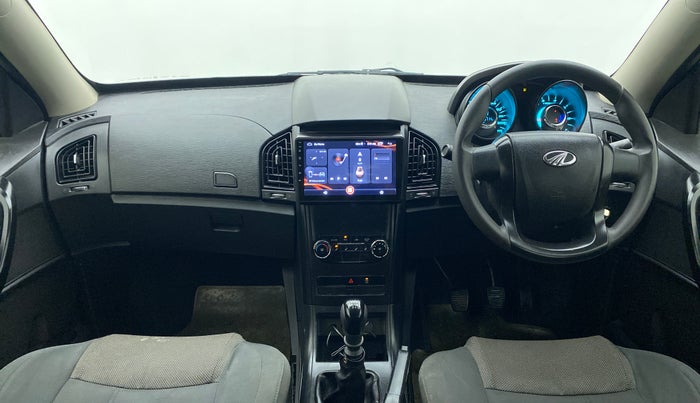 2018 Mahindra XUV500 W5 FWD, Diesel, Manual, 35,913 km, Dashboard