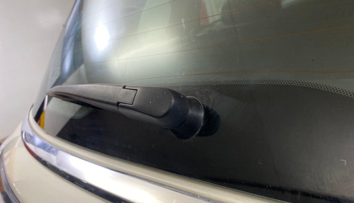 2022 Maruti Grand Vitara ZETA SMART HYBRID, Petrol, Manual, 1,13,106 km, Rear Wiper