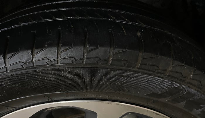 2022 Maruti Grand Vitara ZETA SMART HYBRID, Petrol, Manual, 1,13,106 km, Right Front Tyre Tread