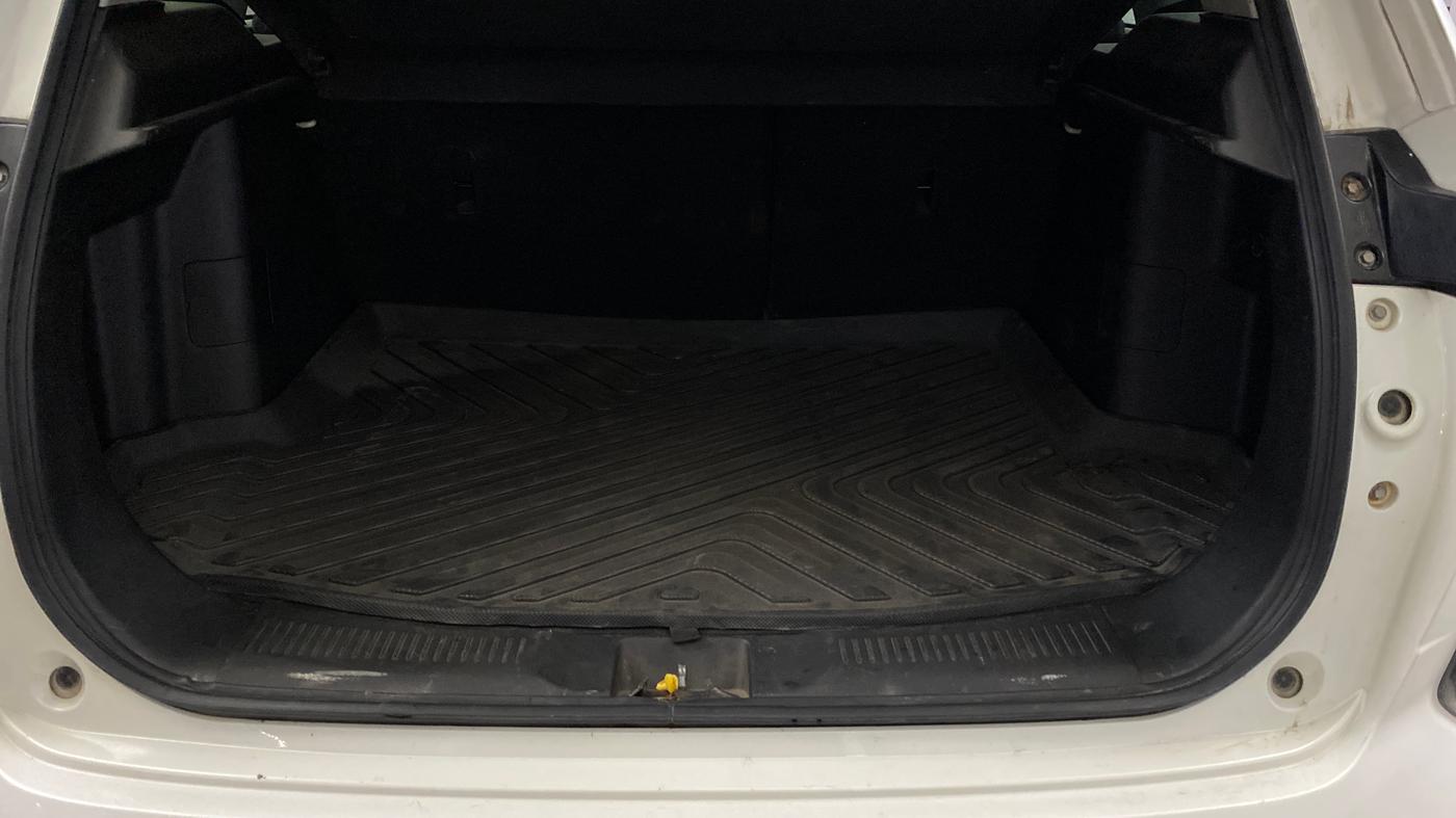 2022 Maruti Grand Vitara ZETA SMART HYBRID, Petrol, Manual, 1,13,106 km, Boot Inside