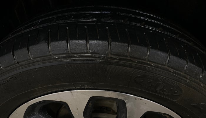 2022 Maruti Grand Vitara ZETA SMART HYBRID, Petrol, Manual, 1,13,106 km, Right Rear Tyre Tread