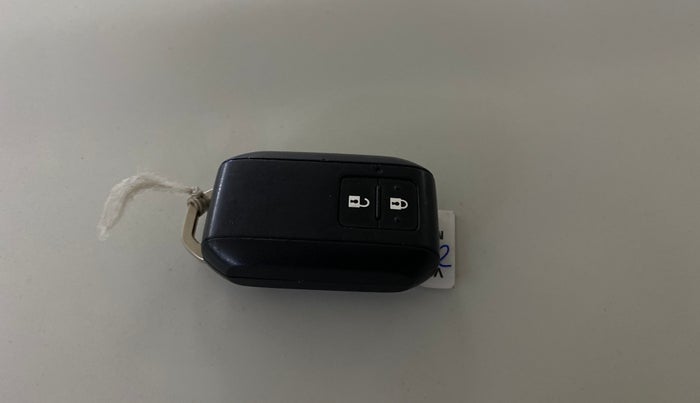 2022 Maruti Grand Vitara ZETA SMART HYBRID, Petrol, Manual, 1,13,106 km, Key Close Up