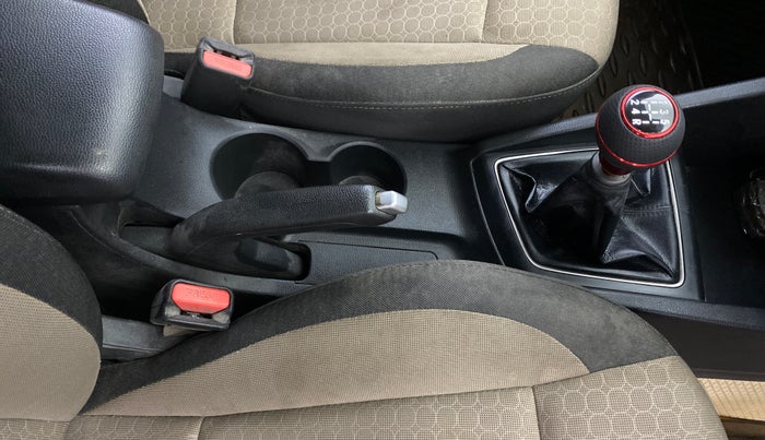 2015 Hyundai Elite i20 ASTA 1.2, Petrol, Manual, 82,017 km, Gear Lever