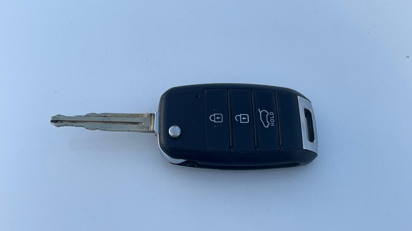 2021 KIA SONET HTK PLUS 1.2, Petrol, Manual, 50,904 km, Key Close Up
