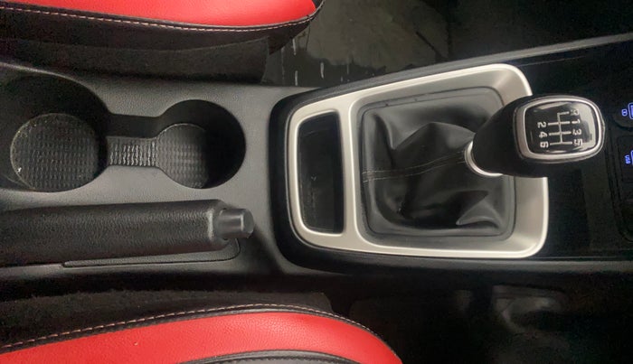 2021 Hyundai VENUE SX 1.0 TURBO IMT, Petrol, Manual, 34,472 km, Gear Lever