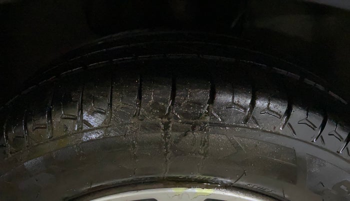 2022 Tata TIGOR XZ PLUS CNG, CNG, Manual, 53,188 km, Right Front Tyre Tread