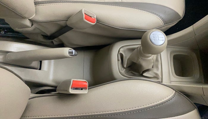 2018 Maruti Ertiga VXI, Petrol, Manual, 68,874 km, Gear Lever