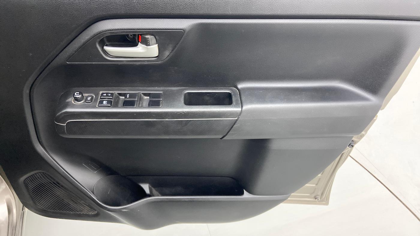 2019 Maruti New Wagon-R ZXI 1.2, Petrol, Manual, 92,829 km, Driver Side Door Panels Control