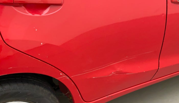 2015 Honda Brio S MT, Petrol, Manual, 50,489 km, Right rear door - Slightly dented