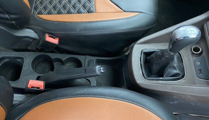 2019 Ford FREESTYLE TITANIUM 1.2 PETROL, Petrol, Manual, 58,779 km, Gear Lever