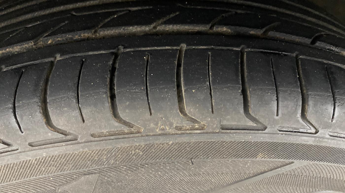 2019 Ford FREESTYLE TITANIUM 1.2 PETROL, Petrol, Manual, 59,005 km, Left Front Tyre Tread