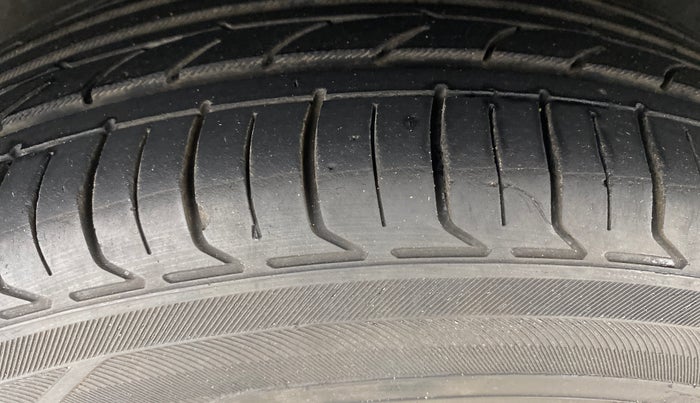 2019 Ford FREESTYLE TITANIUM 1.2 PETROL, Petrol, Manual, 58,779 km, Right Rear Tyre Tread